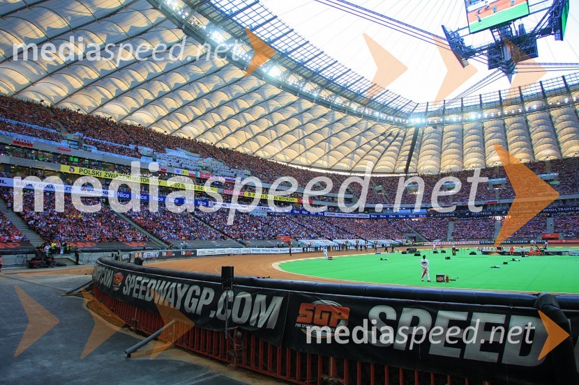 Stadion Narodowy WarszawaŽagar sedmi na uvodu letošnjega boja za naslov svetovnega prvaka