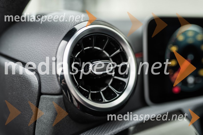 Mercedes-Benz Novi razred A, slovenska predstavitev