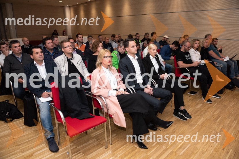 Mercedes-Benz Novi razred A, slovenska predstavitev