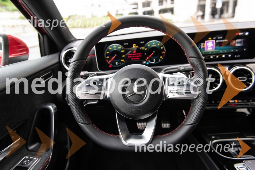 Mercedes-Benz Novi razred A, slovenska predstavitev