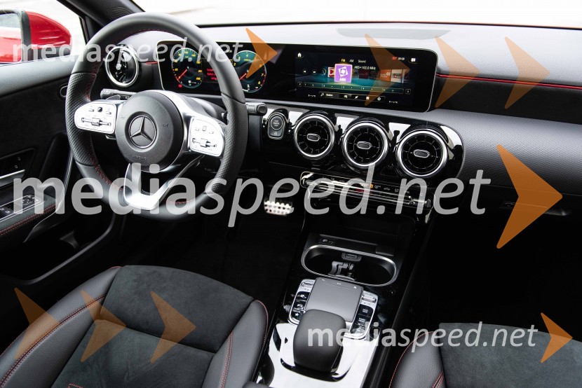 Mercedes-Benz Novi razred A, slovenska predstavitev