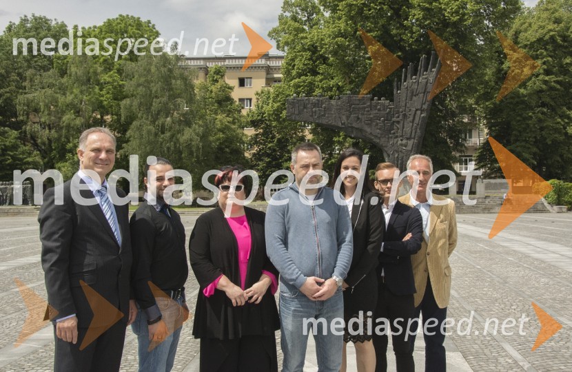  Janko  Trivunović, kandidat za poslanca in predsednik sveta GibanjeSkupajNaprej;  Jernej Možič, kandidat za poslanca; mag. Edita Dobaj, kandidatka za poslanko in podpredsednica sveta GibanjeSkupajNaprej;  Danijel Bešič Loredan, Gibanje Skupaj naprej;   Tina Tanko, kandidatka za poslanko;  Rene  Dopler, kandidat za poslanca;  Janko  Strel, kandidat za poslancaGibanjeSkupajNaprej je predstavilo kandidate za Državni zbor RS