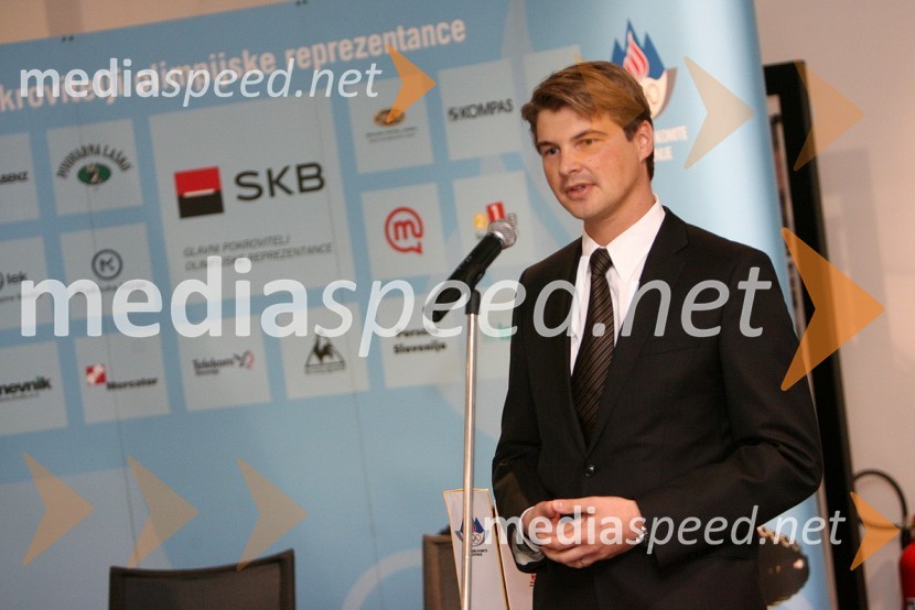 Wilfried Weitgasser, direktor Porsche SlovenijaPodpis sponzorske pogodbe med Porsche Slovenija in Olimpijskim komitejem Slovenije