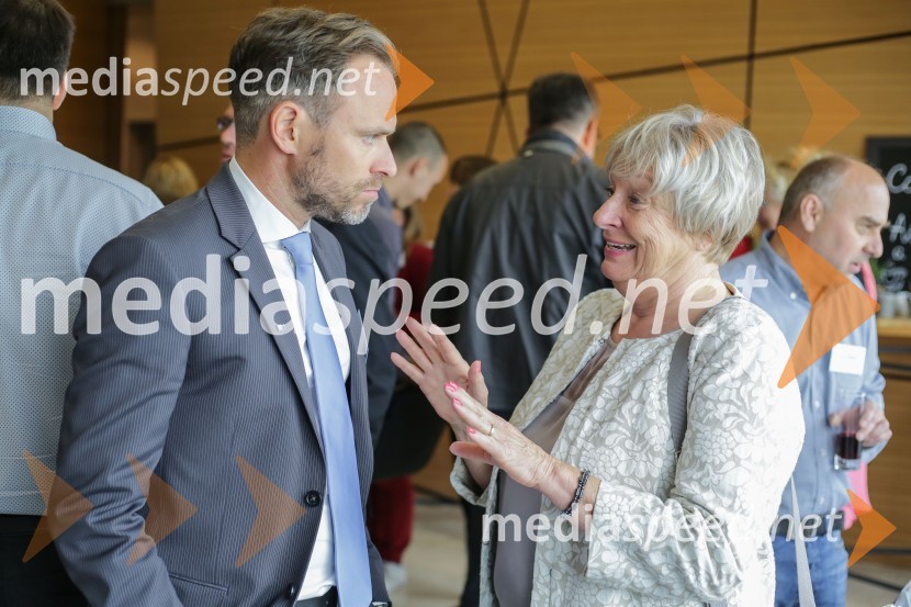  Simon Pöpperl, namestnik direktorice, Slovensko-nemška gospodarska zbornica;  Gertrud Rantzen, predsednica upravnega odbora, Slovensko-nemška gospodarska zbornicaNemški forum 2018