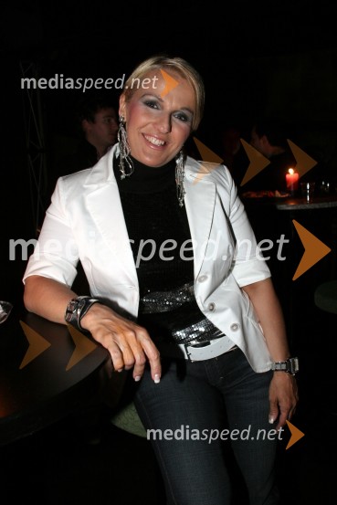 Alenka Godec, pevkaDisco Session s Salome