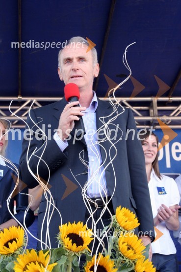 Jože Mermal, predsednik uprave BTCSprejem evropskega prvaka na bradlji Mitje Petkovška ter bronastega na drogu Aljaža Pegana