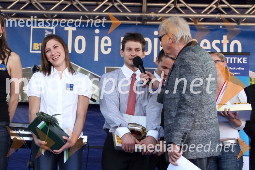 Mitja Petkovšek, gimnastičar in Tone Fornezzi Tof, voditelj prireditveSprejem evropskega prvaka na bradlji Mitje Petkovška ter bronastega na drogu Aljaža Pegana