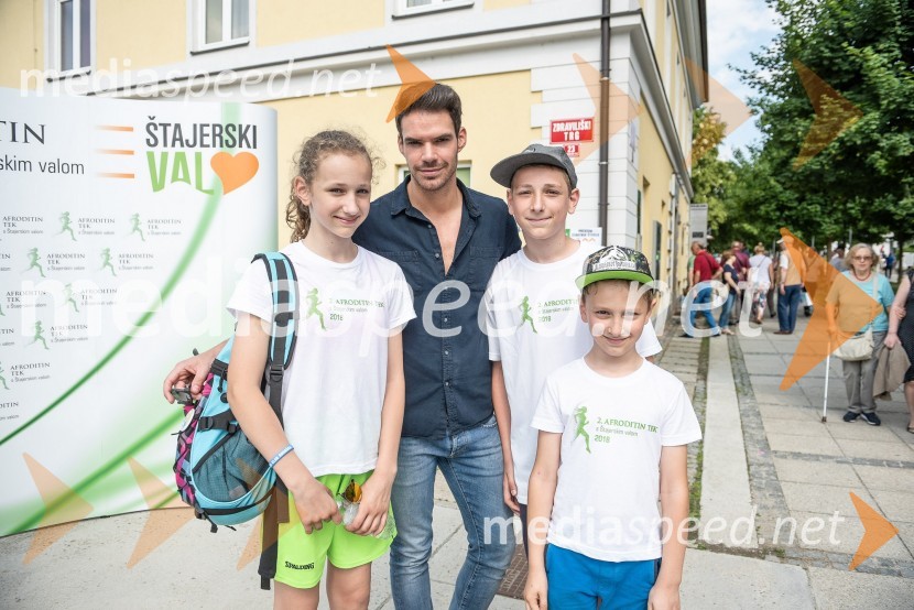  ... ;  Matjaž Kumelj, maneken;  ... ;  ... Drugi Afroditin tek