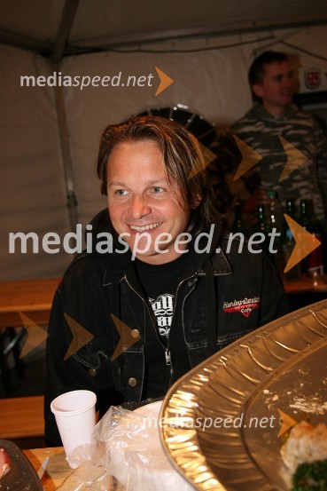 Tomaž Jelen, pevec skupine Šank rockLampiončki 2008