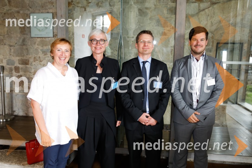  Ksenija  Špiler Božič, BB Svetovanje d.o.o.;  Irena Kuntarič Hribar, svetnica, SD;  ... ;  Nejc Brezovar, mestni svetnik MOL, SMCAkademsko ekonomski kongres AEC 2018