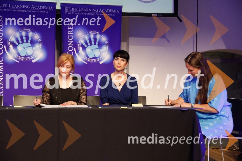  Marjetka Kastner, direktorica, Life Learning Academia; Dr. Jerca Legan Cvikl, podpredsednica SILA-IWCL in predsednica odbora SILA GALA;  ... Akademsko ekonomski kongres AEC 2018, večerni dogodek