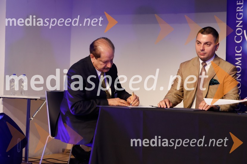  Usumah Al Kurdi, svetovalec nekdanjega saudskega kralja;  ... Akademsko ekonomski kongres AEC 2018, večerni dogodek