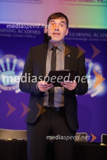  Mario Galunič, odgovorni urednik, Razvedrilni program TV SlovenijaAkademsko ekonomski kongres AEC 2018, večerni dogodek