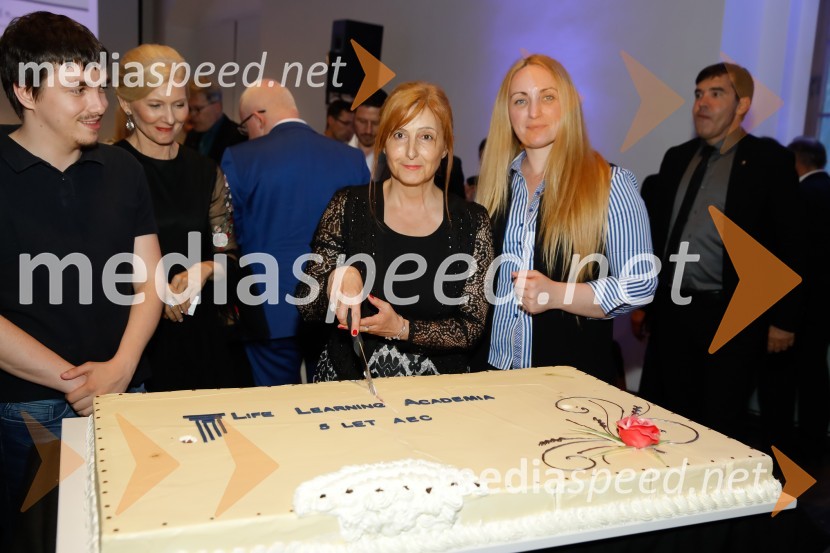  Marjetka Kastner, direktorica, Life Learning Academia;  ... Akademsko ekonomski kongres AEC 2018, večerni dogodek