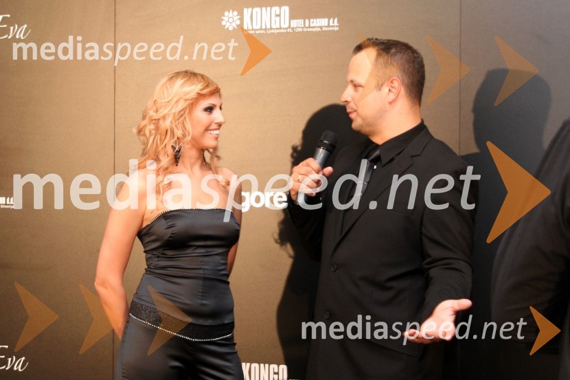 Monika Pučelj, pevka in Mark Žitnik, TV Paprika in voditelj večeraAdam in Eva, izbor za najbolj simpatično Slovenko ali Slovenca 2008