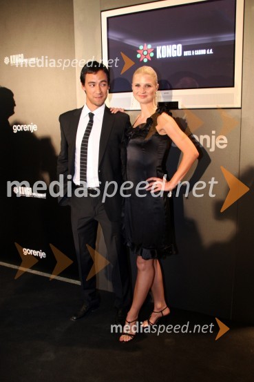 Akira Hasegawa in Ana Bešter, voditelja oddaje RazgibanicaAdam in Eva, izbor za najbolj simpatično Slovenko ali Slovenca 2008