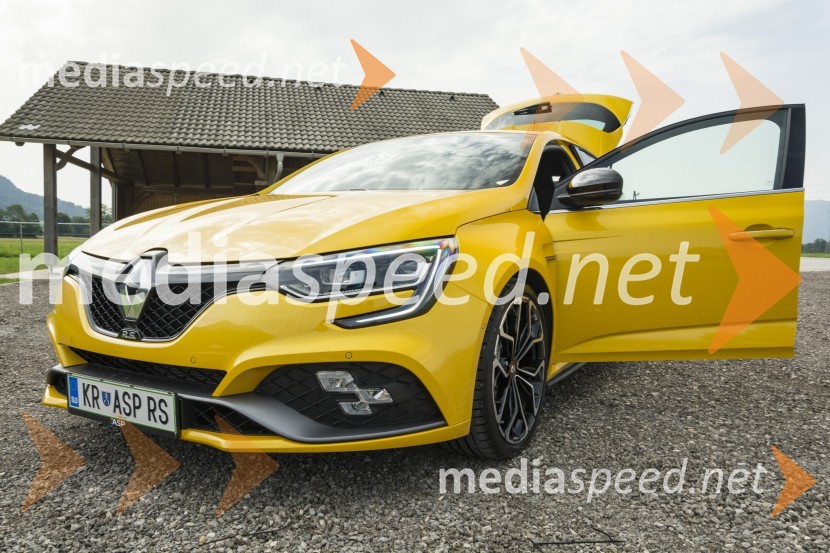Renault MEGANE R.S.Renault Megane R.S., slovenska predstavitev