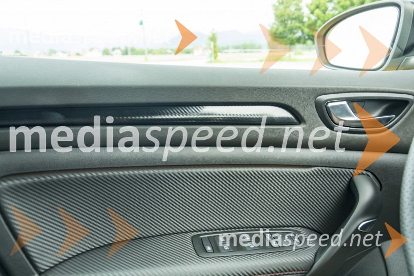 Renault MEGANE R.S.Renault Megane R.S., slovenska predstavitev