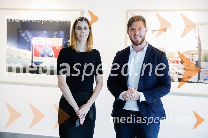  Lea Cimperman Acman, vodja odnosov z javnostmi, Adriatic Slovenica;  ... Irwin: Iz kolekcije Matjaža Gantarja in Adriatica Slovenice, otvoritev razstave v Galeriji AS