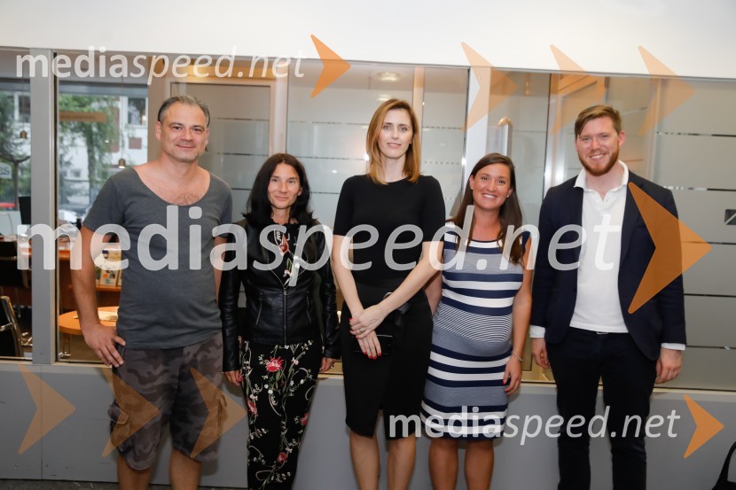  Grega  Meden;  Mateja Keržič;  Lea Cimperman Acman, vodja odnosov z javnostmi, Adriatic Slovenica;  Katja  Jekovec, svetovalka za marketing in odnose z javnostmi, KD Skladi;  Matija Gantar, član upravnega odbora KD GroupIrwin: Iz kolekcije Matjaža Gantarja in Adriatica Slovenice, otvoritev razstave v Galeriji AS