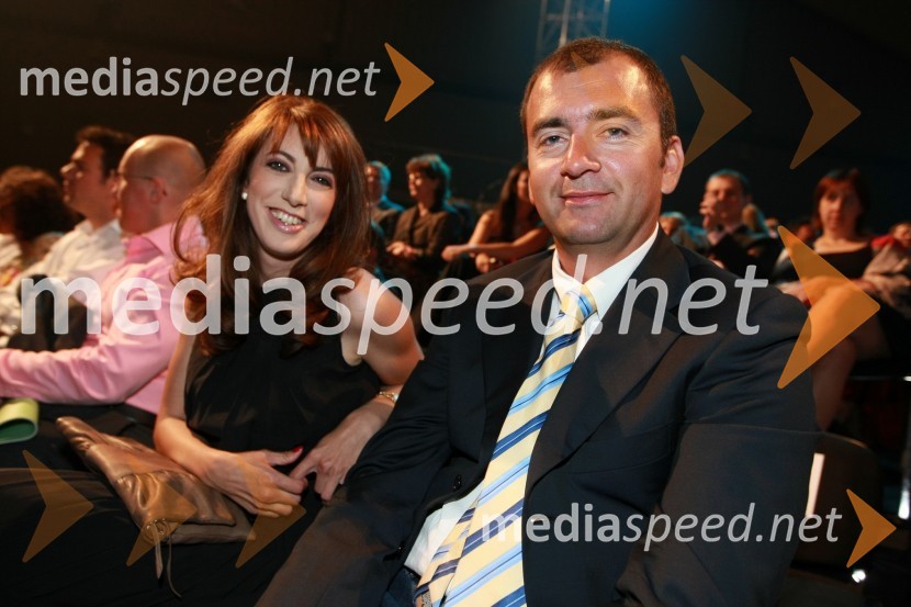 Gordana Sredojevič Goga, urednica revij Obrazi in Eva s soprogomMiss Universe Slovenije 2008