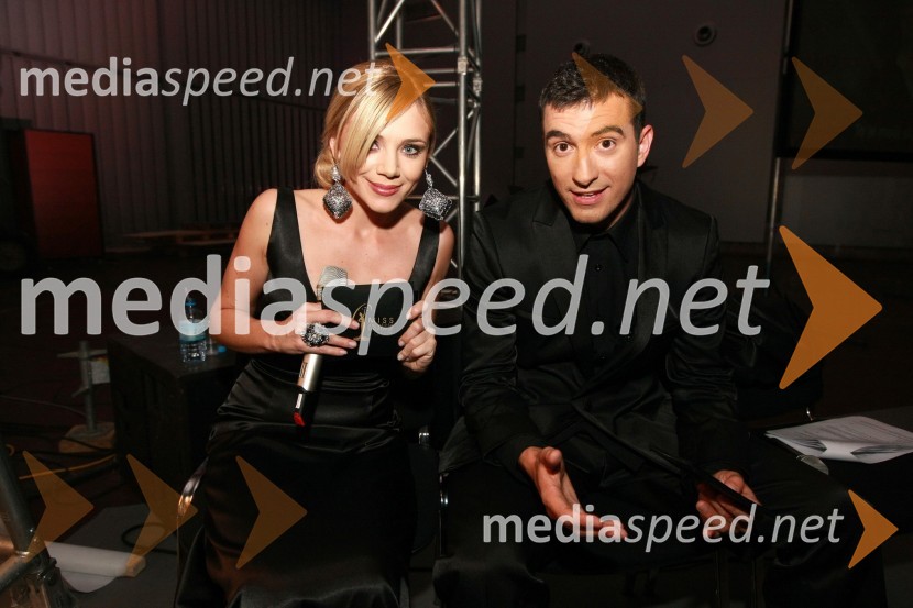 Katarina Čas in Marko Potrč, voditelja prireditveMiss Universe Slovenije 2008