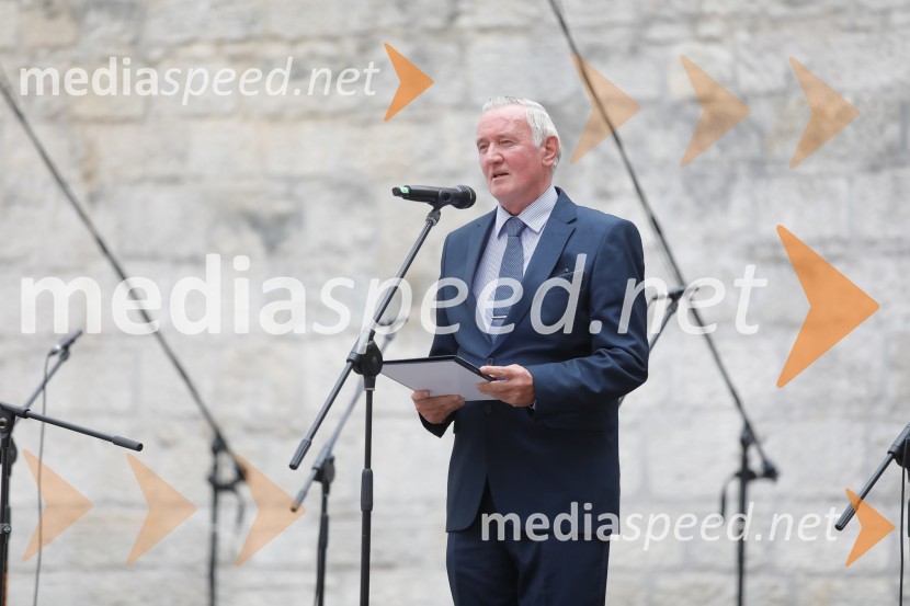  Gorazd Žmavc, minister brez listnice na uradu za Slovence v zamejstvu in po svetuDobrodošli doma 2018