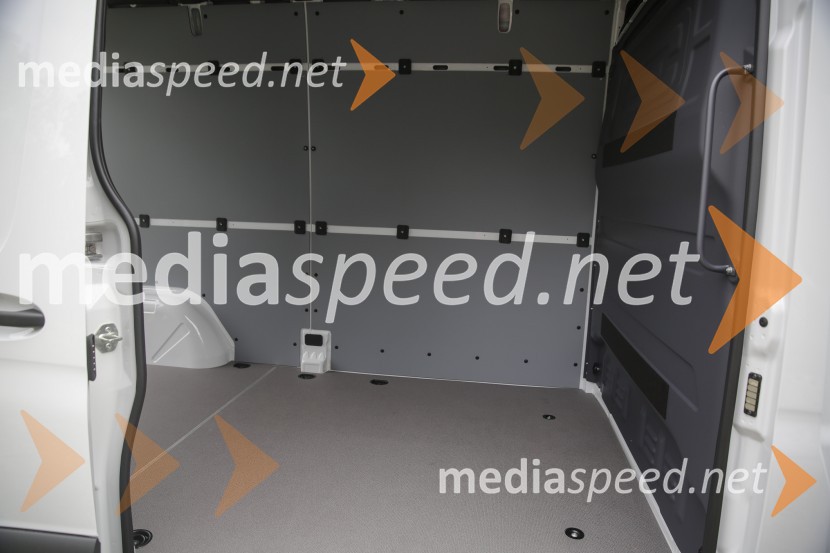 Mercedes - Benz SprinterMercedes - Benz Sprinter, slovenska predstavitev