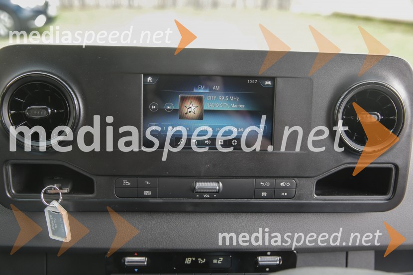 Mercedes - Benz SprinterMercedes - Benz Sprinter, slovenska predstavitev