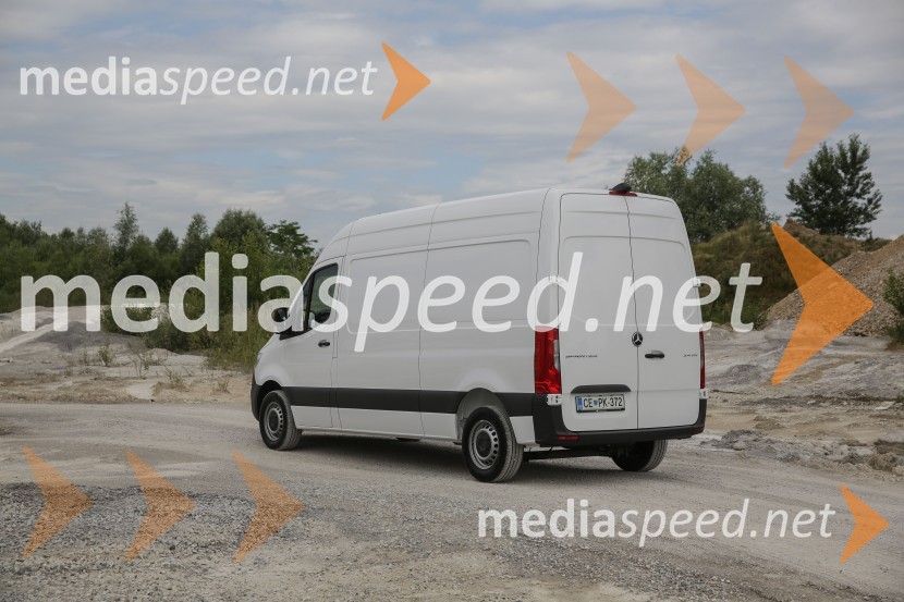 Mercedes - Benz SprinterMercedes - Benz Sprinter, slovenska predstavitev