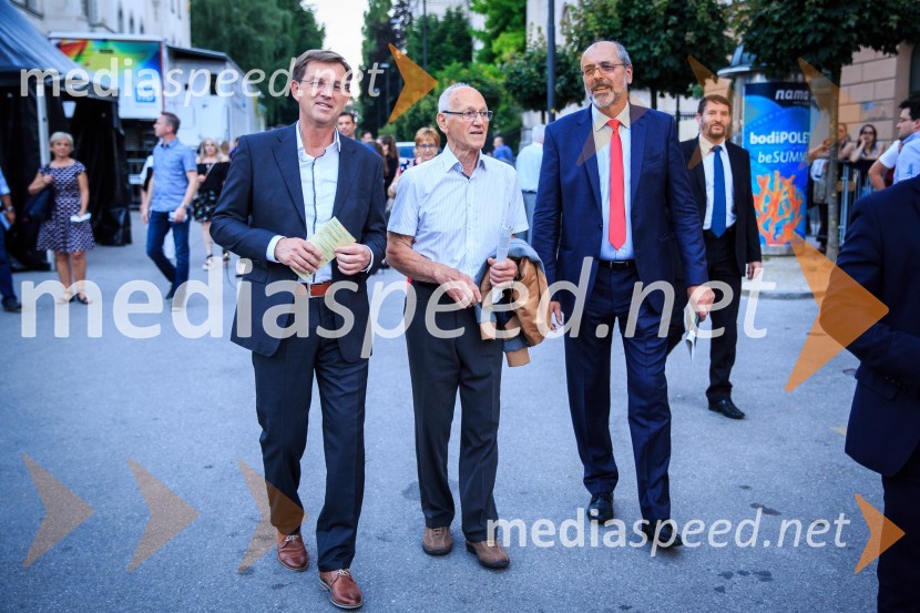 prof. dr. Miro Cerar, nekdanji predsednik Vlade Republike Slovenije, predsednik SMC;  Miroslav Cerar, nekdanji gimnastičar, predsednik Odbora za podeljevanje Bloudkovih priznanj;  ... Gala koncert Poletna noč 2018