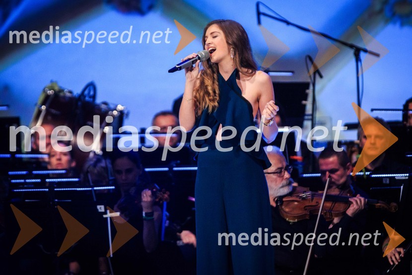  Saša Lešnjek, pevka, igralkaGala koncert Poletna noč 2018
