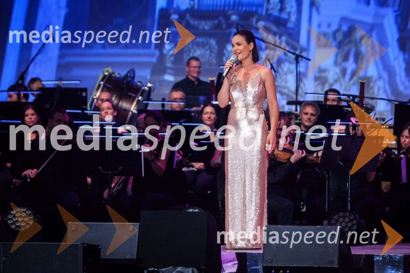  Nina Strnad, pevkaGala koncert Poletna noč 2018