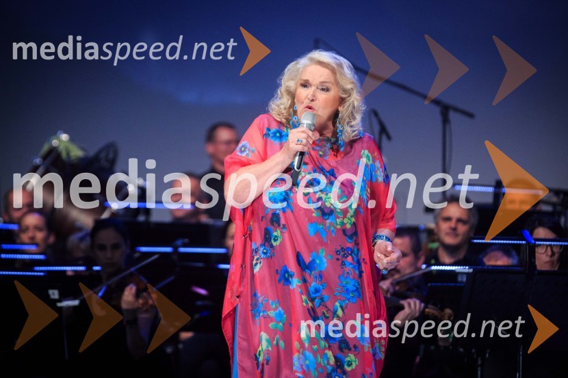  Elda Viler, pevkaGala koncert Poletna noč 2018