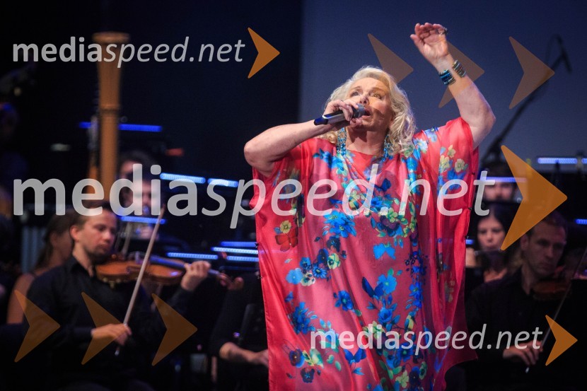  Elda Viler, pevkaGala koncert Poletna noč 2018