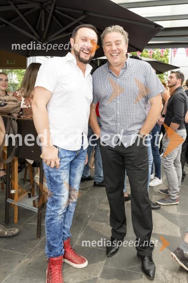  Frenk Nova, glasbenik;  ... Podelitev glasbenih nagrad založbe Menart