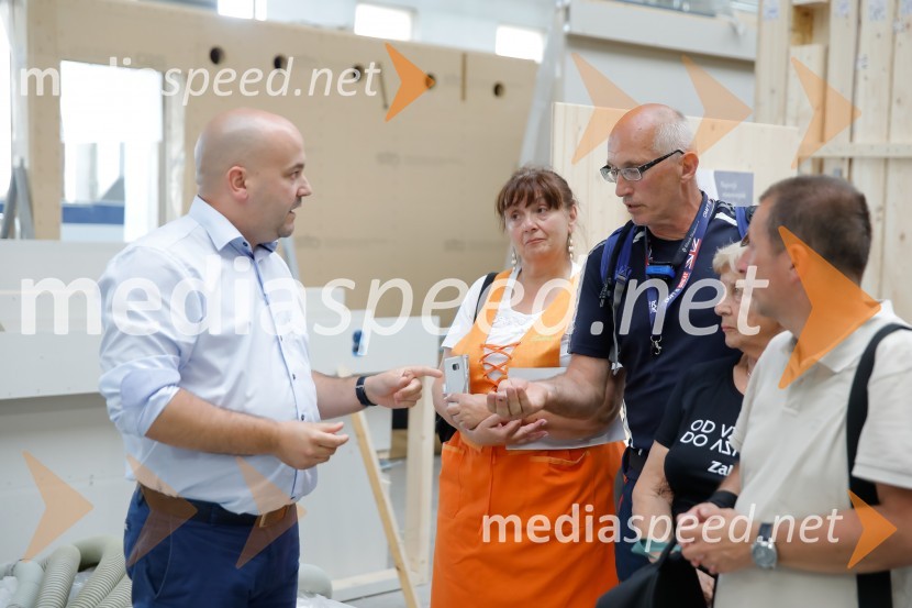 Od vzhoda do vzhoda, pohod v Ribnici na Dolenjskem