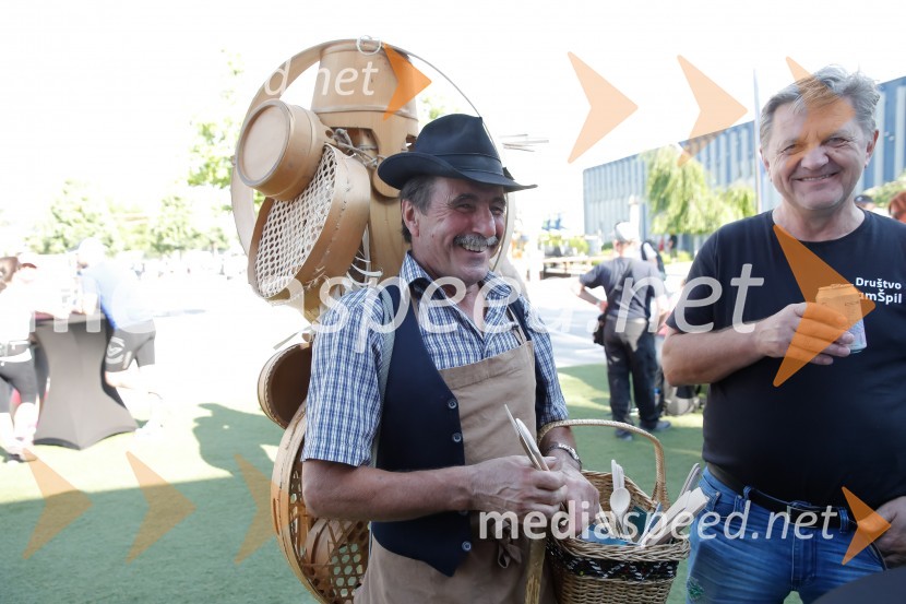 Od vzhoda do vzhoda, pohod v Ribnici na Dolenjskem