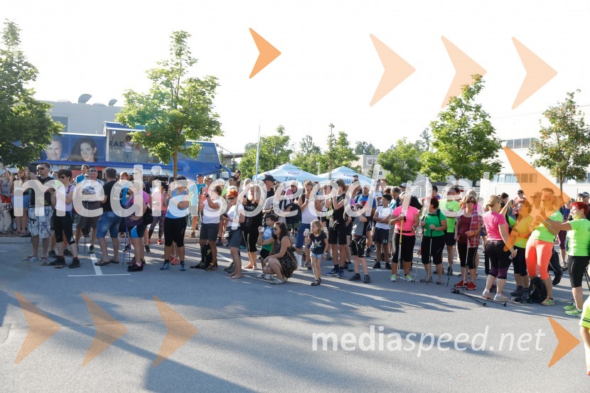 Od vzhoda do vzhoda, pohod v Ribnici na DolenjskemOd vzhoda do vzhoda, pohod v Ribnici na Dolenjskem