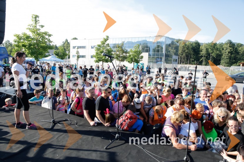 Od vzhoda do vzhoda, pohod v Ribnici na DolenjskemOd vzhoda do vzhoda, pohod v Ribnici na Dolenjskem