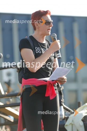  Lucija Ćirović, stand up komičarkaOd vzhoda do vzhoda, pohod v Ribnici na Dolenjskem