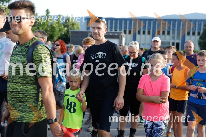 Od vzhoda do vzhoda, pohod v Ribnici na Dolenjskem