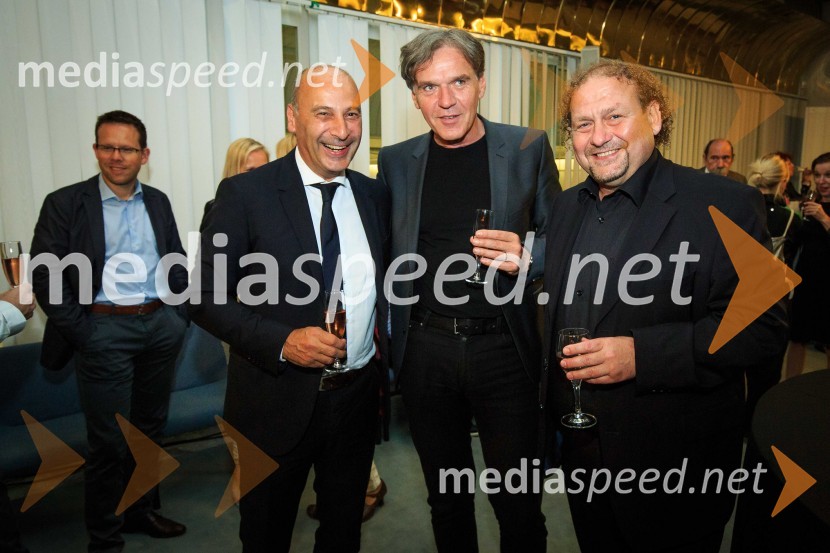  Marjan  Batagelj, predsednik upravnega odbora, Postojnska jama; mag. David Kastelic, predsednik uprave, Zavarovalnica Sava, d.d.;  Darko  Brlek, direktor in umetniški vodja, Festival LjubljanaMuzikal Briljantina, premiera