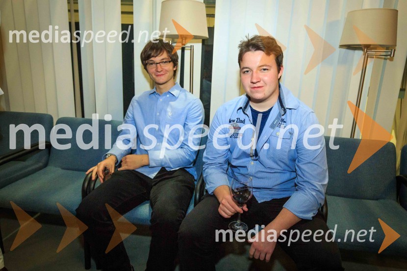 Muzikal Briljantina, premiera