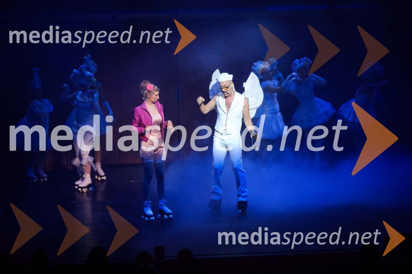  Rahela Horvat Toš, glasbenica;  Uroš Smolej, igralecMuzikal Briljantina, premiera