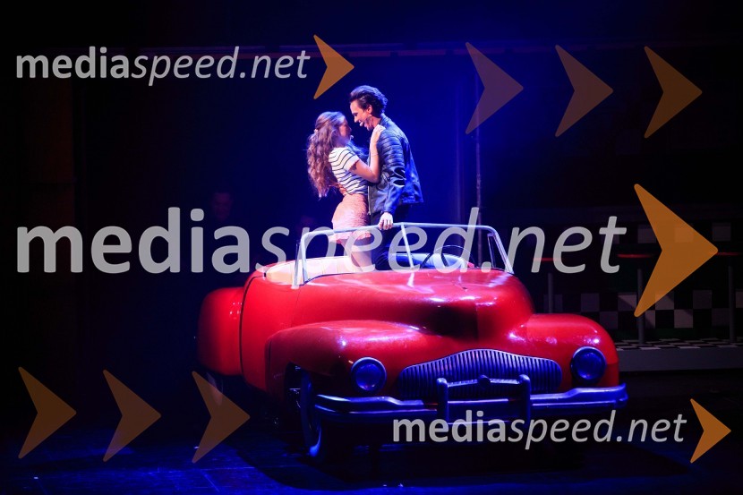 Muzikal Briljantina, premiera