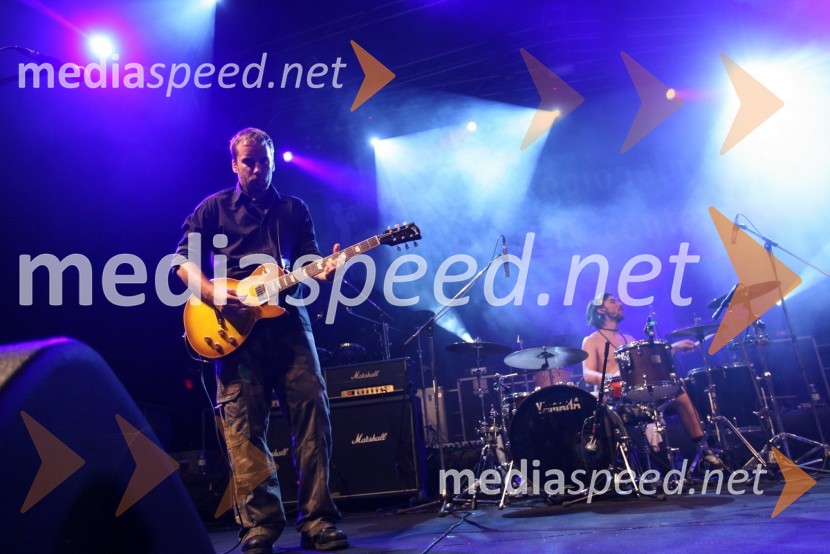 Bobnar skupine The TideCircom open air koncert