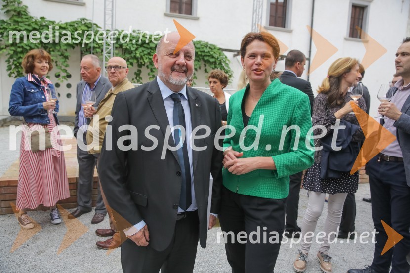  Zmago Jelinčič Plemeniti, politik; mag. Alenka Bratušek, nekdanja predsednica vlade Republike SlovenijeNespodobni odvetnik, predstavitev biografije Petra Čeferina