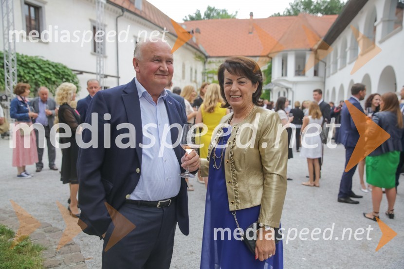  Milan Krstić, odvetnik;  ... Nespodobni odvetnik, predstavitev biografije Petra Čeferina