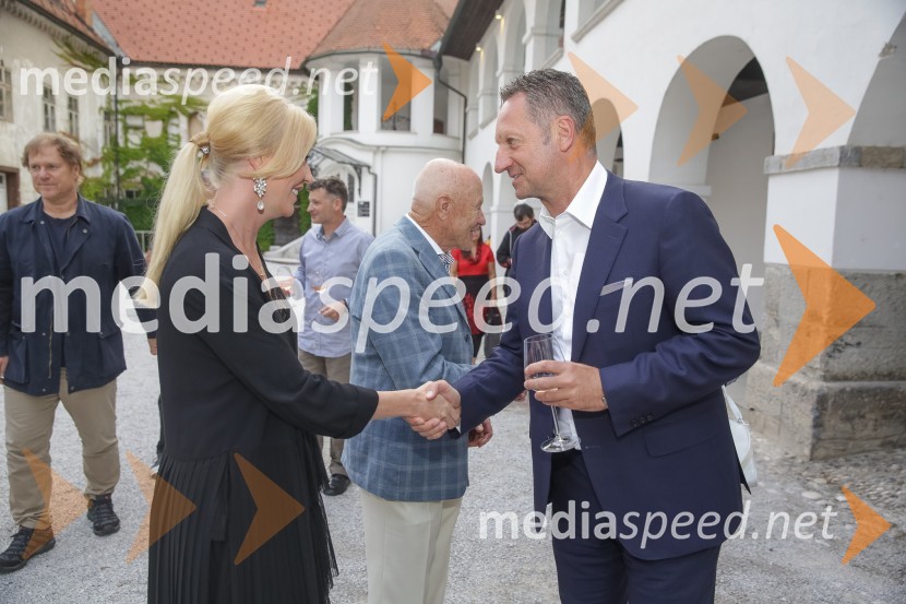  ... ;  Boris Popovič, župan KopraNespodobni odvetnik, predstavitev biografije Petra Čeferina